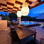 Villa Teuta Zadarvillas *