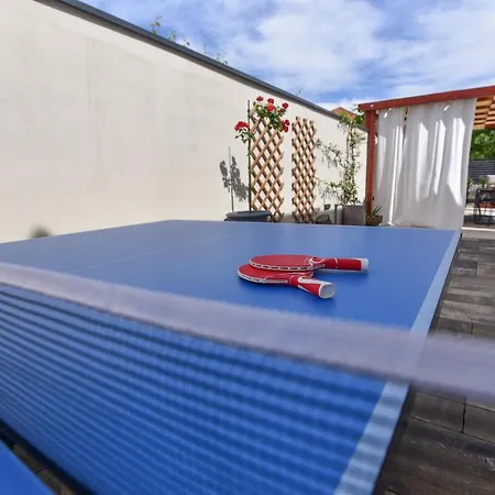 Teuta Zadarvillas Vila *