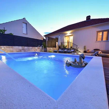 Teuta Zadarvillas * Zadar