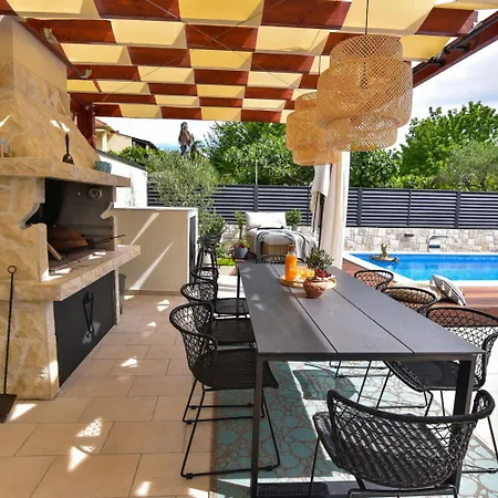 Villa Teuta Zadarvillas *