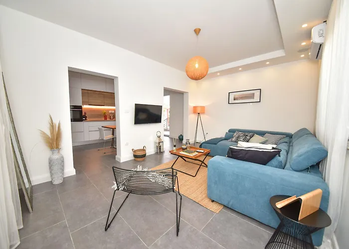 Teuta Zadarvillas Vila *