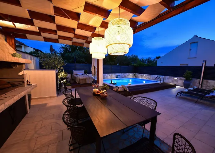 Villa Teuta Zadarvillas *